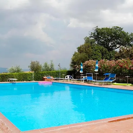 Sleeps 4 Pool Wifi