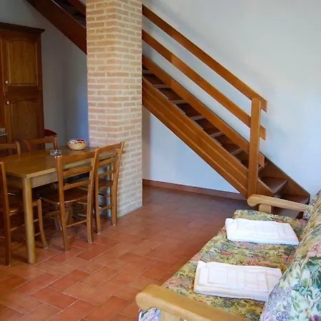 Sleeps 4 Pool Wifi Apartment Lajatico