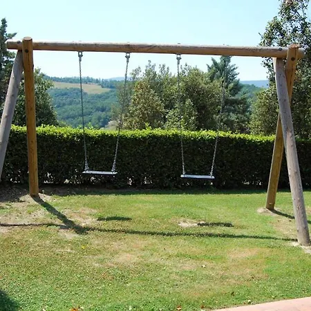Sleeps 4 Pool Wifi Apartment